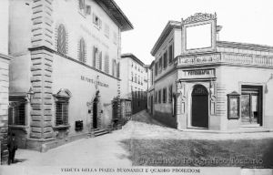 01 - Domenico Coppi, La sede della "Fotografia Domenico Coppi" a Prato, 1905 ca.